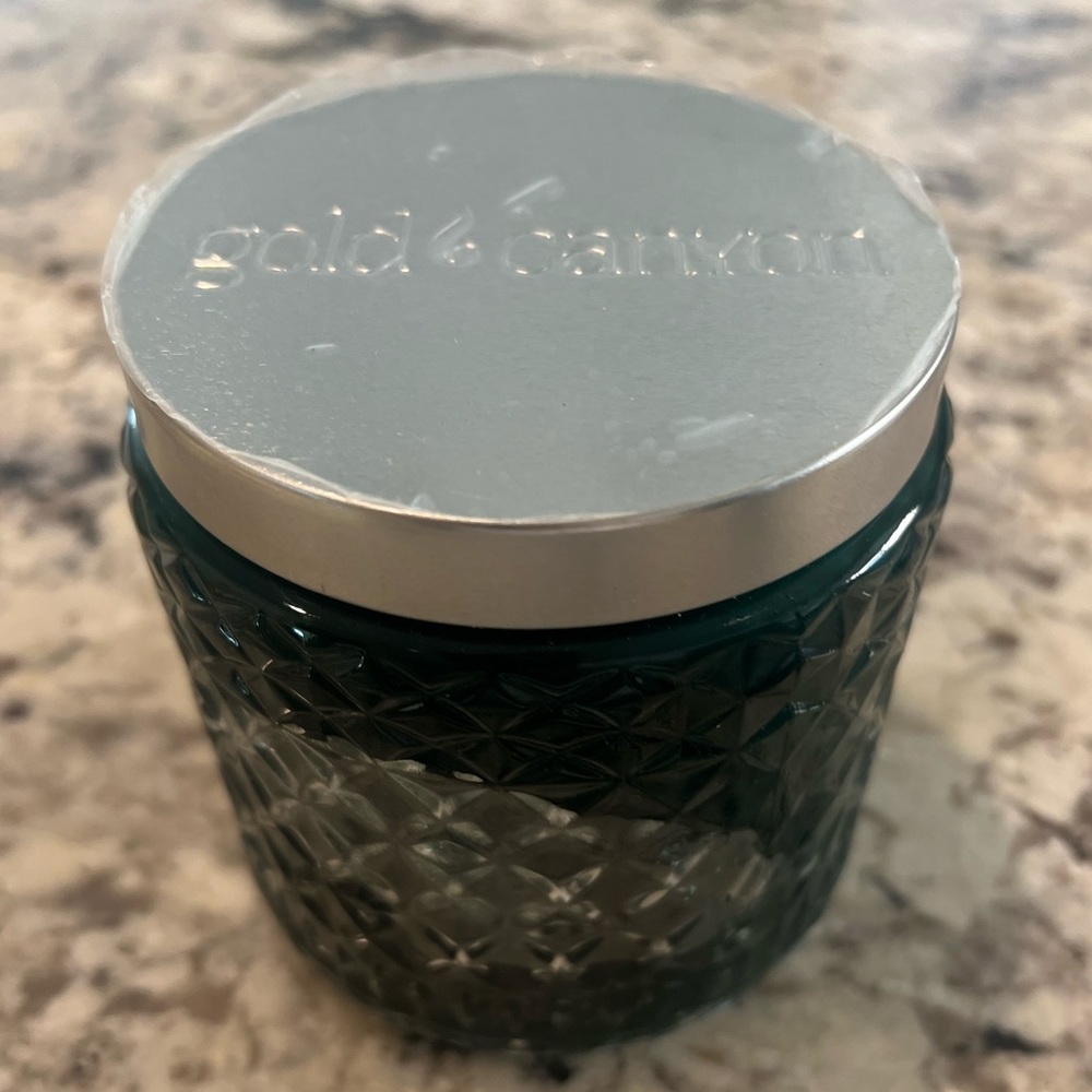 RARE~ Gold Canyon Spruce & Citrus 16 oz glass candle ((BRAND NEW))